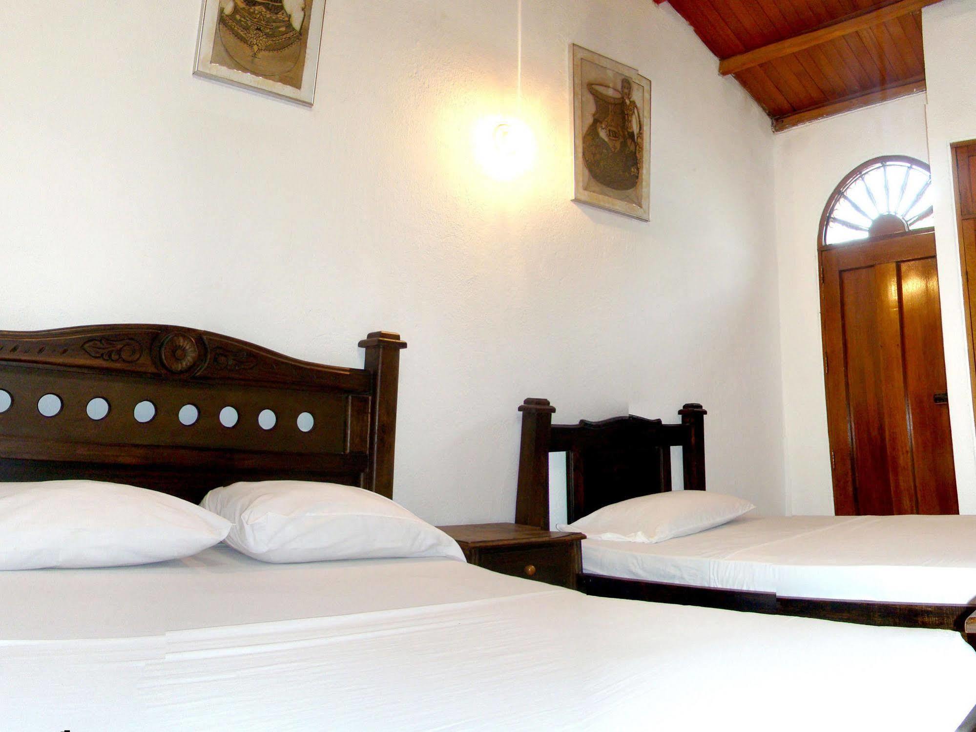 Hotel Casa Vieja Santa Marta  Buitenkant foto
